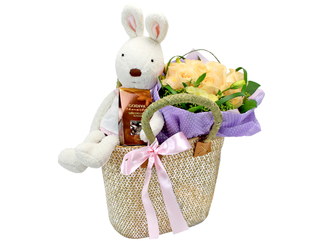 Florist Gift Set - Romantic Combo Q2 - L24537 Photo